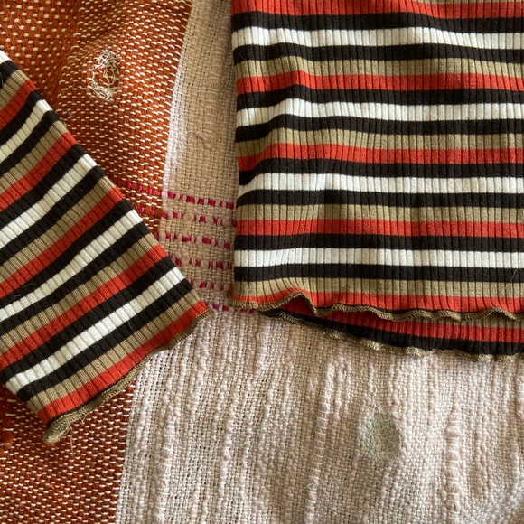 long sleeved turtle neck tee - Picture 3 of 3